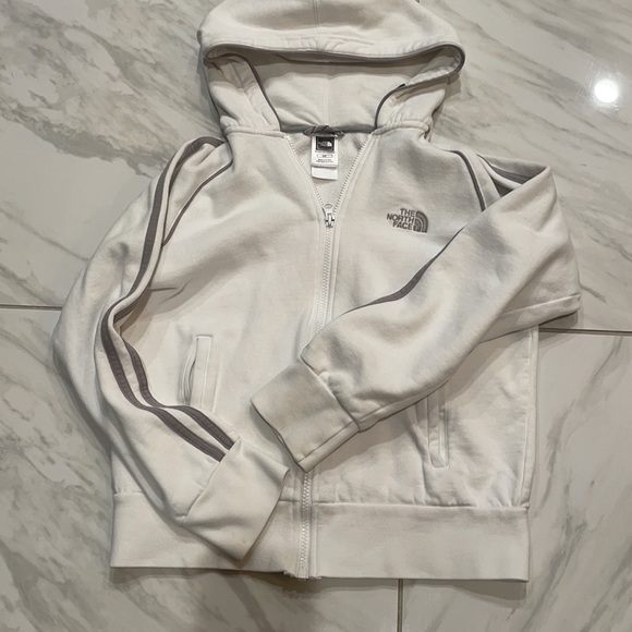 Women’s north face zip up sweatshirt - Picture 3 of 5